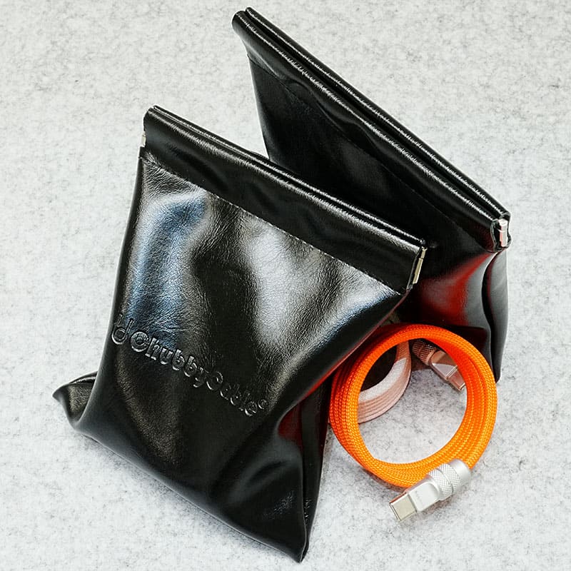ChubbyCable Leather Auto-Close Organizer – Stylish, Secure, and Effortless